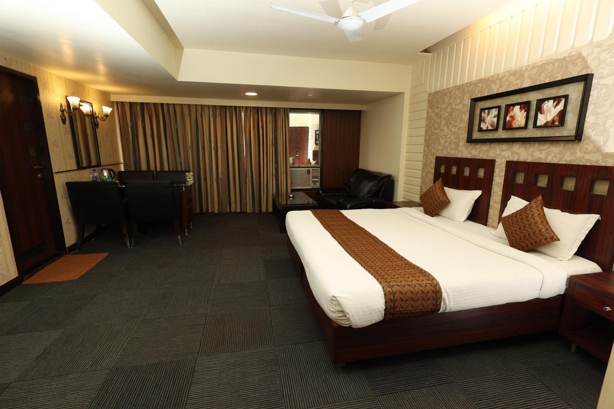 Quaint Suites Hotel & Banquet Mumbai Exterior foto