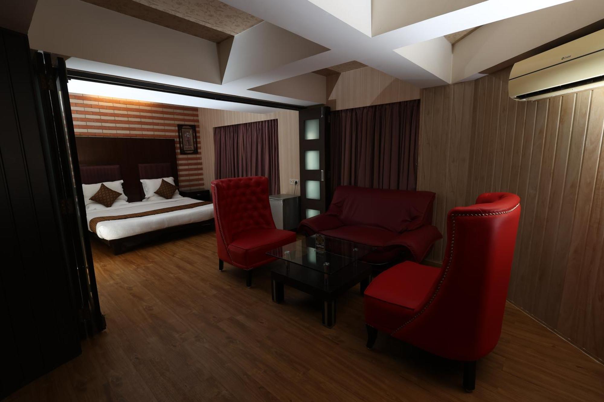 Quaint Suites Hotel & Banquet Mumbai Exterior foto