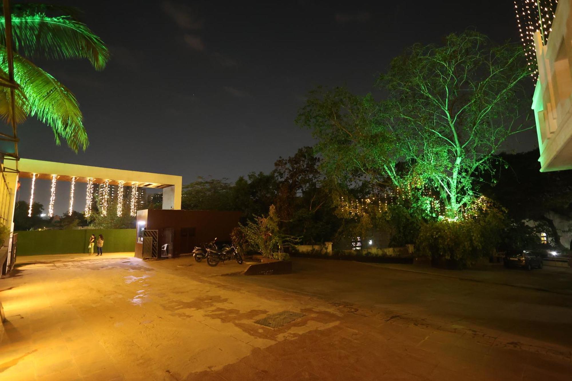 Quaint Suites Hotel & Banquet Mumbai Exterior foto
