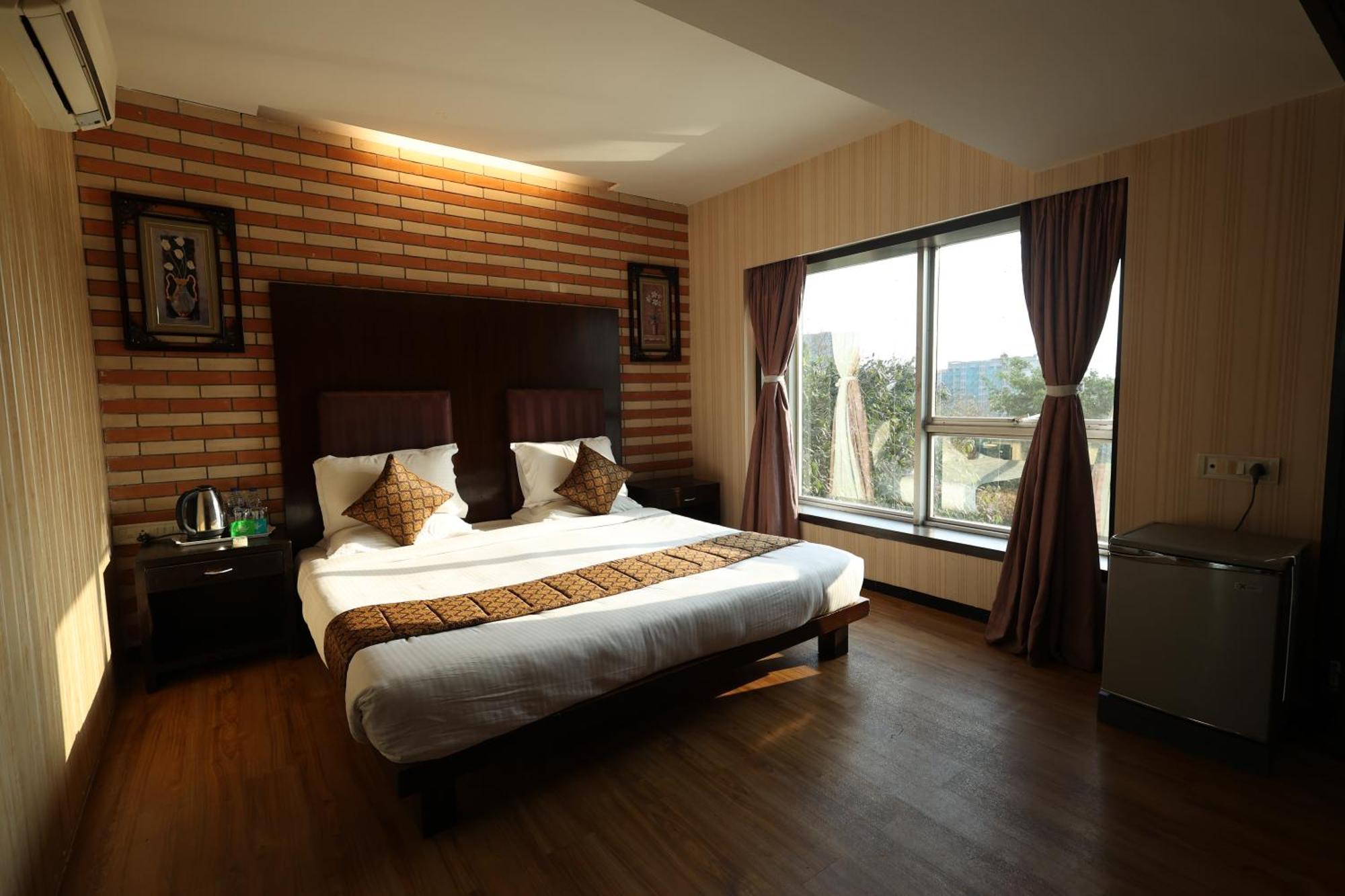 Quaint Suites Hotel & Banquet Mumbai Exterior foto