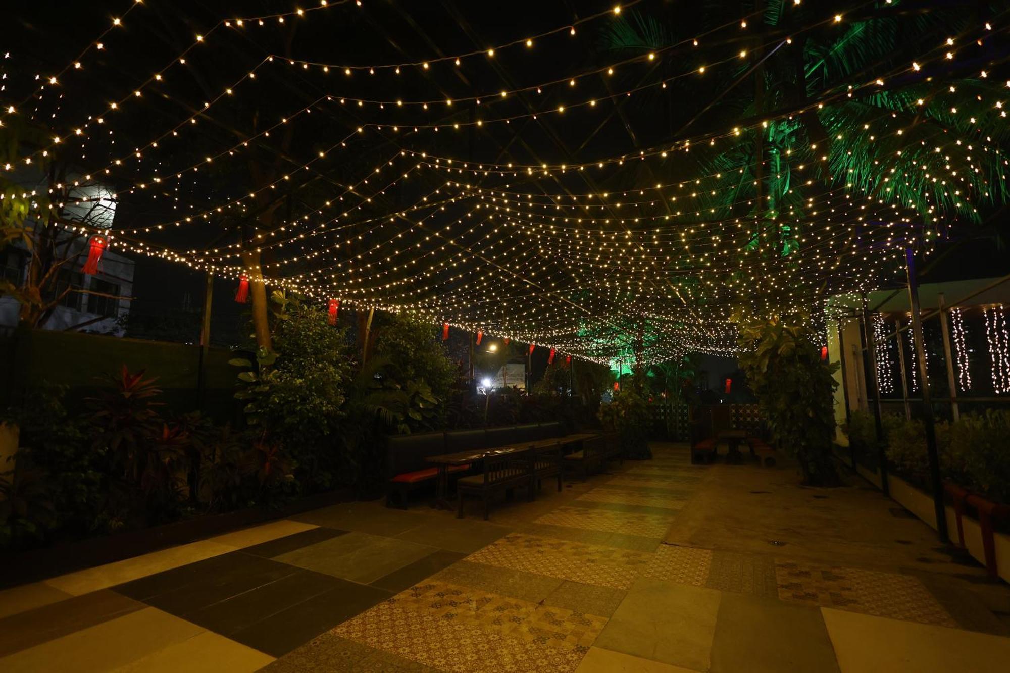Quaint Suites Hotel & Banquet Mumbai Exterior foto