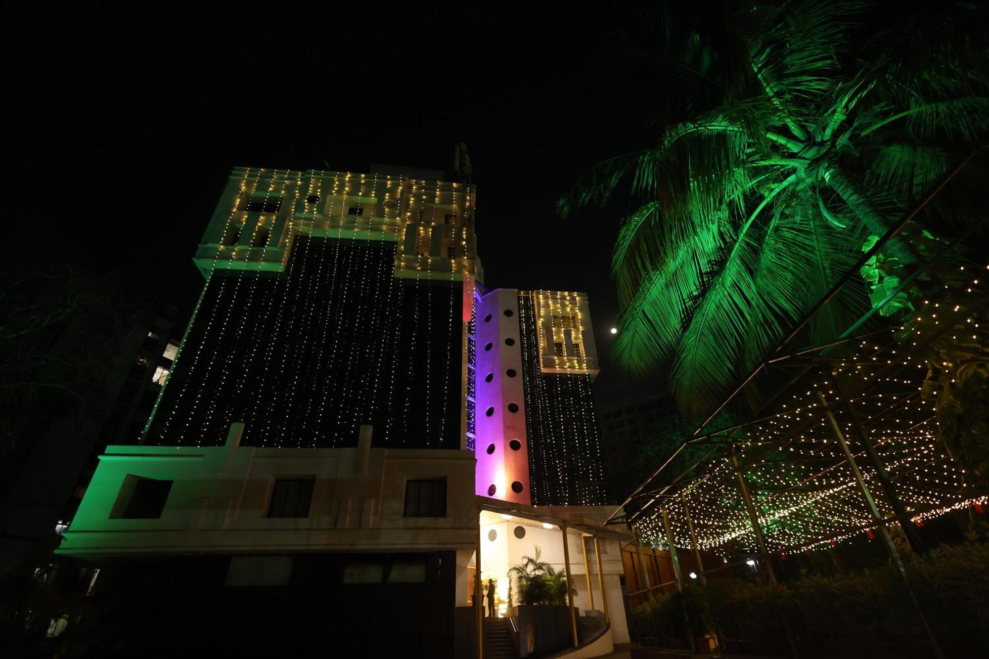 Quaint Suites Hotel & Banquet Mumbai Exterior foto